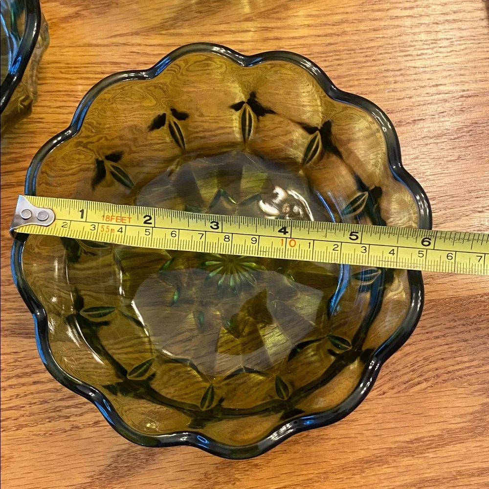 Vintage Indiana Mid Century Green Scallop Set of (4) Total, Green Glass Bowls